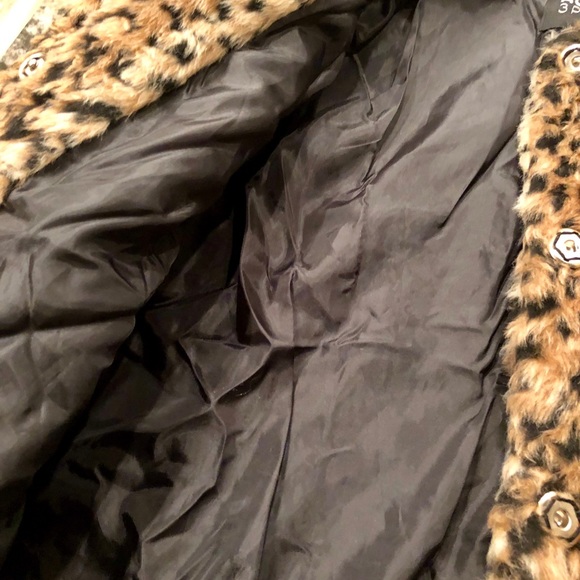 Leopard Faux Fur Coat - Picture 5 of 8